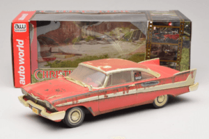 Plymouth Fury Röd Christine Smutsig Version Auto World 1:18 AWSS119/06 Metall — bild 8 av 8