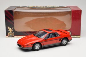 Pontiac Fiero GT Röd Road Signature 1:18 92588 Metall — bild 8 av 8