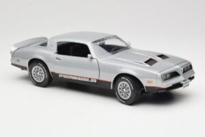 Pontiac Firebird Formula Silver ERTL 1:18 33514 Metall — bild 6 av 8