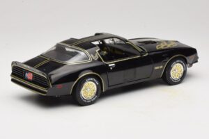 Pontiac Firebird Trans Am SE Smokey and the Bandit Joyride 1:18 33121 Metall — bild 3 av 8