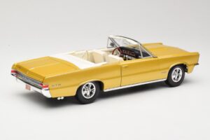 Pontiac GTO Hurst Edition Guld Maisto 1:18 531884 Metall — bild 3 av 8