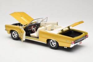 Pontiac GTO Hurst Edition Guld Maisto 1:18 531884 Metall — bild 5 av 8