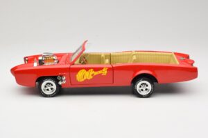 Pontiac GTO Monkeemobile Röd ERTL 1:18 33150 Metall — bild 4 av 8