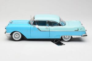 Pontiac Star Chief Blå Sun Star 1:18 5041 Metall — bild 4 av 8
