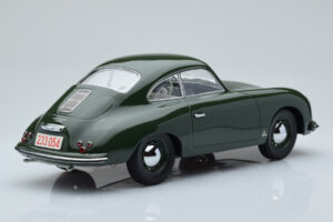 Porsche 356 Grön Norev 1:18 187453 Metall — bild 2 av 6