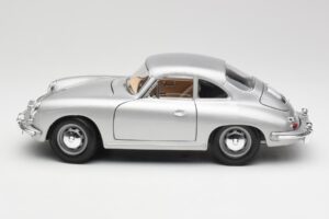 Porsche 356B Silver Bburago 1:18 3021-M1 Metall — bild 4 av 8