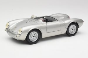 Porsche 550 A Spyder Silver Maisto 1:18 50314 Metall