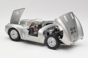 Porsche 550 A Spyder Silver Maisto 1:18 50314 Metall — bild 5 av 8