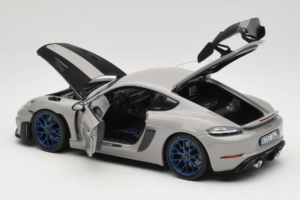 Porsche 718 Cayman 982 GT4 RS Weissach Package Chalk Norev 1:18 187253 Metall — bild 5 av 8