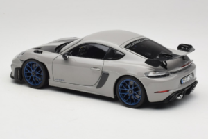 Porsche 718 Cayman 982 GT4 RS Weissach Package Chalk Norev 1:18 187253 Metall — bild 7 av 8