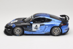 Porsche 718 Cayman GT4 RS Clubsport Svart Blå Otto 1:18 OT469 Resin — bild 3 av 6