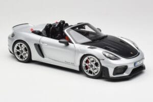 Porsche 718 Spyder RS Weissach Pack GT-Silver Metallic Norev 1:18 187270 Metall — bild 6 av 8