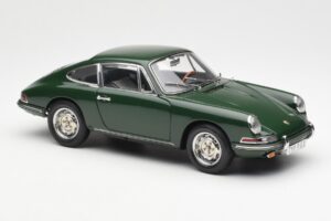 Porsche 901 Grön CMC 1:18 M-067B Metall — bild 4 av 6