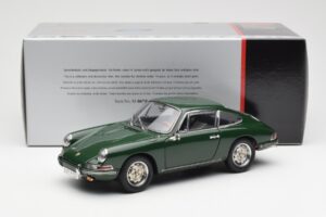 Porsche 901 Grön CMC 1:18 M-067B Metall — bild 6 av 6
