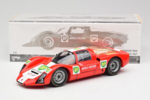 Porsche 906E BP World Record Runs Monza 1967 Minichamps 1:18 100676100 Metall — bild 8 av 8