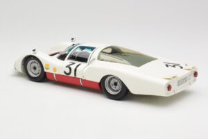 Porsche 906 LH #31 H. Herrmann / H. Linge Porsche System Engineering 24 Hours of Le Mans 1966 Minichamps 1:18 100666131 Metal — bild 7 av 8