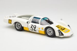 Porsche 906LH #32 Porsche System Engineering G. Schutz / P. De Klerk 24 Hours of Le Mans 1966 Minichamps 1:18 100666132 Metal — bild 6 av 8