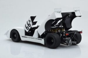 Porsche 908/02 #66A S. McQueen Holtville 1970 AUTOart 1:18 87073 Metall — bild 3 av 8