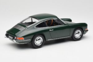 Porsche 911 901 Irish Grön Kyosho 1:18 08969G Metall — bild 3 av 8