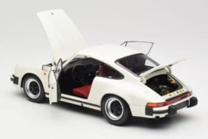 Porsche 911 930 Carrera 3.2 Grand Prix White Minichamps 1:18 100063024 Metall — bild 5 av 8