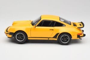 Porsche 911 930 Turbo 3.0 Gul Norev 1:18 187579 Metall — bild 4 av 8