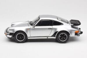Porsche 911 930 Turbo 3.3 Silver Norev 1:18 187574 Metall — bild 4 av 8