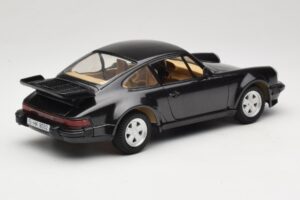 Porsche 911 930 Turbo Grön Tonka 1:18 1677 Metall — bild 3 av 8
