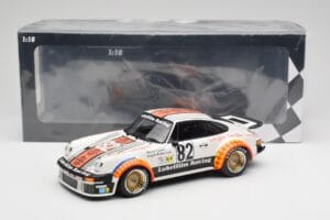 Porsche 911 934 #82 H. Müller / A. Pallavicini Lubrifilm Racing Winners Group 4 24 Hours of Le Mans 1979 Minichamps 1:18 1557 — bild 6 av 6