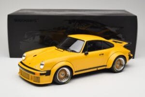 Porsche 911 934 RSR Gul 1976 Minichamps 1:12 125766401 Metall — bild 6 av 6