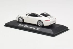 Porsche 911 991 Carrera S Vit IAA Frankfurt 2011 Minichamps 1:43 WAX20100090 Metall — bild 4 av 5