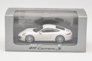 Porsche 911 991 Carrera S Vit IAA Frankfurt 2011 Minichamps 1:43 WAX20100090 Metall — bild 5 av 5
