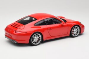 Porsche 911 991 Carrera S Guards Röd Minichamps 1:18 100061020 Metall — bild 3 av 8