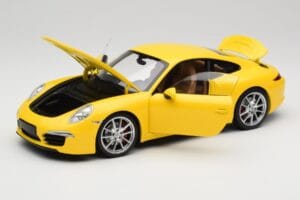 Porsche 911 991 Carrera S Racing Yellow Minichamps 1:18 100061021 Metall — bild 2 av 8
