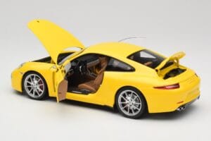 Porsche 911 991 Carrera S Racing Yellow Minichamps 1:18 100061021 Metall — bild 5 av 8