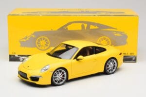 Porsche 911 991 Carrera S Racing Yellow Minichamps 1:18 100061021 Metall — bild 8 av 8
