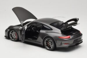 Porsche 911 991 GT3 Grey Metallic Minichamps 1:18 110062720 Metall — bild 5 av 8