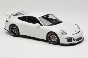 Porsche 911 991 GT3 Vit Med Silverfälgar Minichamps 1:18 113062721 Metall — bild 6 av 8