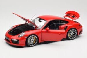 Porsche 911 991 Turbo S Guards Red Minichamps 1:18 110067122 Metall — bild 2 av 8
