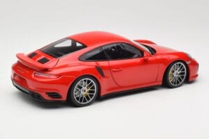 Porsche 911 991 Turbo S Guards Red Minichamps 1:18 110067122 Metall — bild 3 av 8