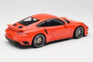 Porsche 911 991 Turbo S Lava Orange Minichamps 1:18 110067120 Metall — bild 3 av 8