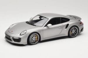 Porsche 911 991 Turbo S Silver Minichamps 1:18 113067126 Metall