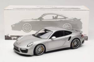 Porsche 911 991 Turbo S Silver Minichamps 1:18 113067126 Metall — bild 8 av 8