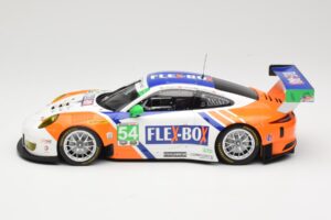 Porsche 911 991.1 GT3 R Core Autosport #54 J. Bennett / C. Braun / P. Long / N. Jonsson 24 Hours of Daytona 2017 Minichamps 1 — bild 3 av 6