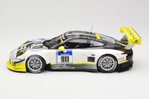 Porsche 911 991.1 GT3 R #911 Manthey Racing N. Tandy / E. Bamber 24h Nurburgring 2016 Minichamps 1:18 155166911 Metall — bild 3 av 6