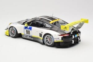 Porsche 911 991.1 GT3 R #911 Manthey Racing N. Tandy / E. Bamber 24h Nurburgring 2016 Minichamps 1:18 155166911 Metall — bild 5 av 6