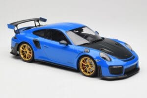 Porsche 911 991.2 GT2 RS Blå med Guldade Fälgar Minichamps 1:18 155068302 Metall — bild 4 av 6