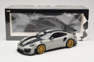 Porsche 911 991.2 GT2 RS Chalk Weissach Package Guldade Fälgar Minichamps 1:18 155068304 Metall — bild 6 av 6