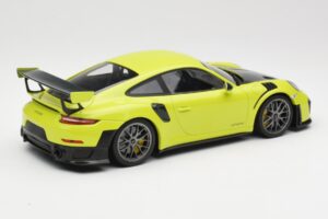 Porsche 911 991.2 GT2 RS Limegrön med Silverfärgade Fälgar Minichamps 1:18 155068309 Metall — bild 2 av 6
