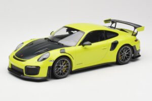 Porsche 911 991.2 GT2 RS Limegrön med Silverfärgade Fälgar Minichamps 1:18 155068309 Metall