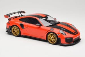 Porsche 911 991.2 GT2 RS Orange Weissach Package Guldade Fälgar Minichamps 1:18 155068305 Metall — bild 4 av 6